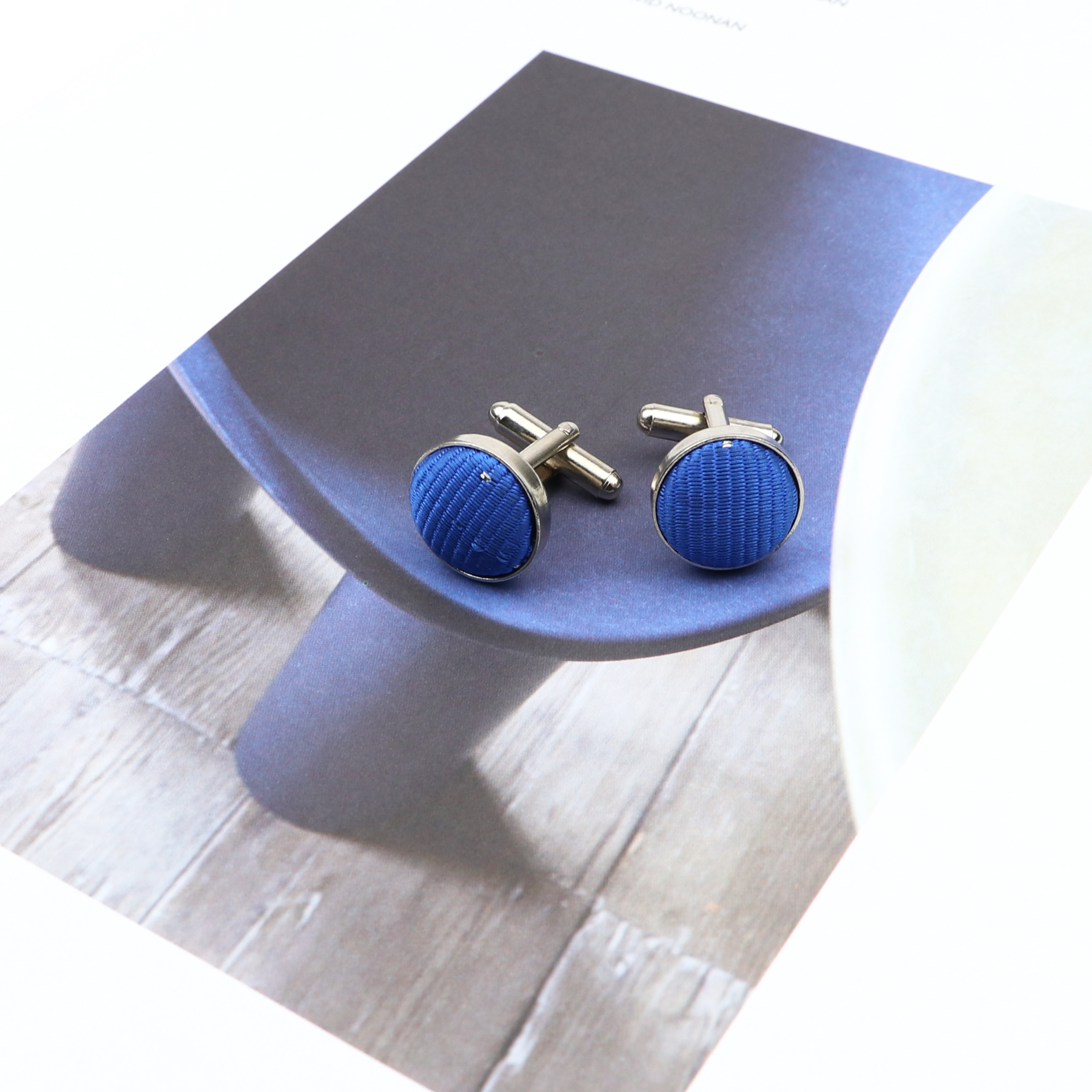 High Quality Dot Design Cuffli - огляд і ціна Men'S Accessories Jewelry Brands